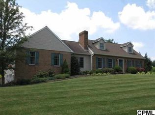 9155 Carlisle Rd, Wellsville, PA 17365