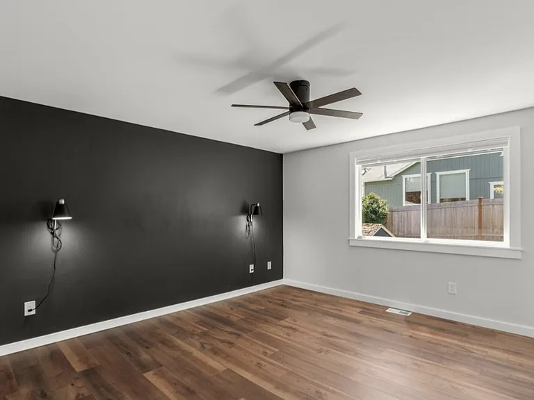 12225 SE 204th St — Photo 14