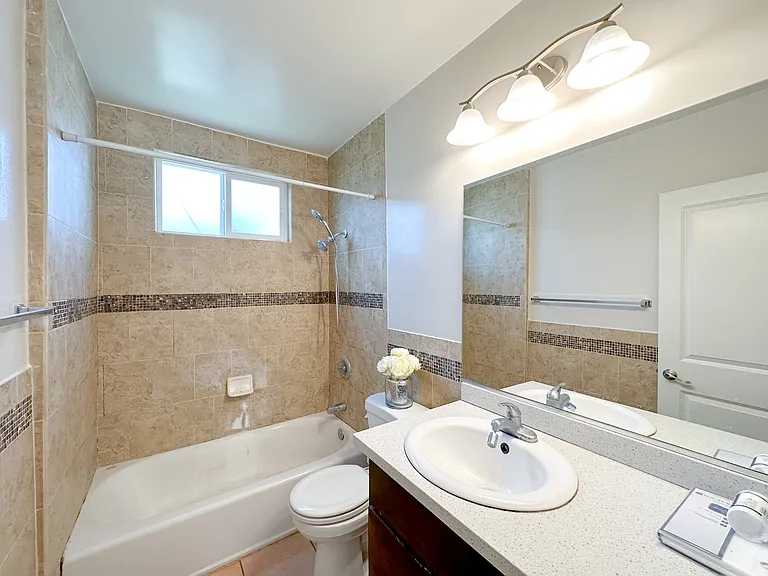 1027 S Atlantic Blvd #9 — Photo 15