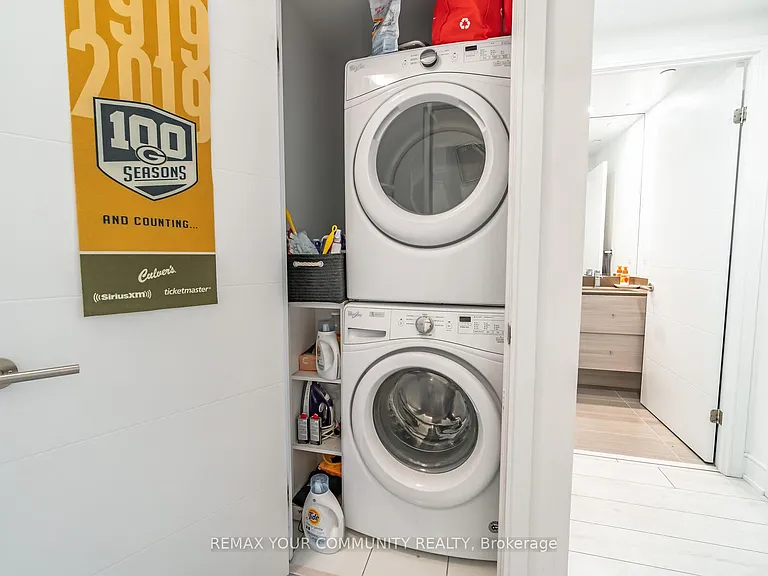525 Adelaide St W #1518 — Photo 19