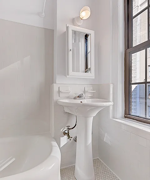 52 Clark St #6S — Photo 4