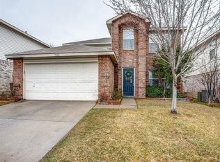 5329 Los Altos Rd, Fort Worth, TX 76244