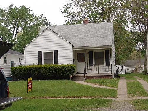 629 Brookley Blvd Photo 1