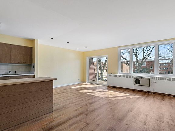 3rd image of 8710 Skokie Blvd APT 2F