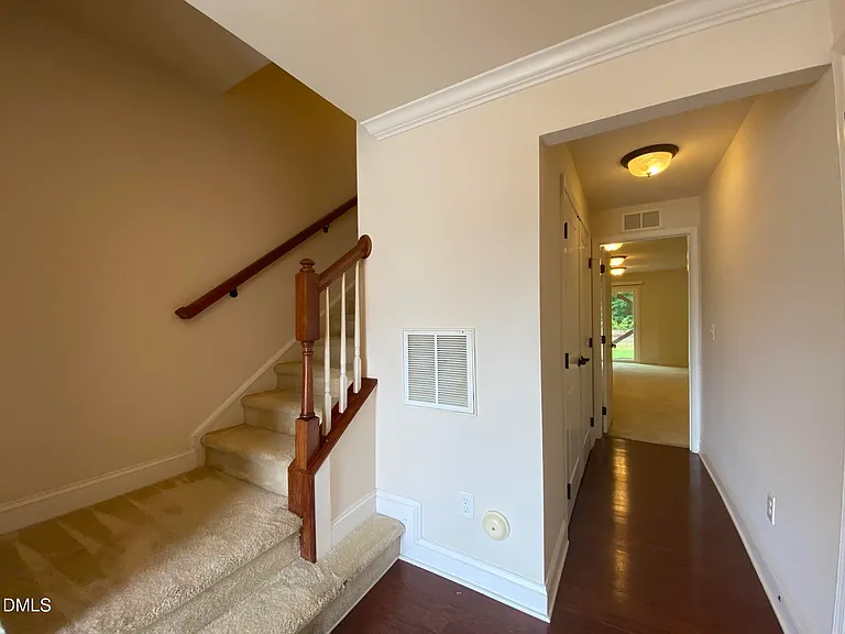 645 Berry Chase Way — Photo 4