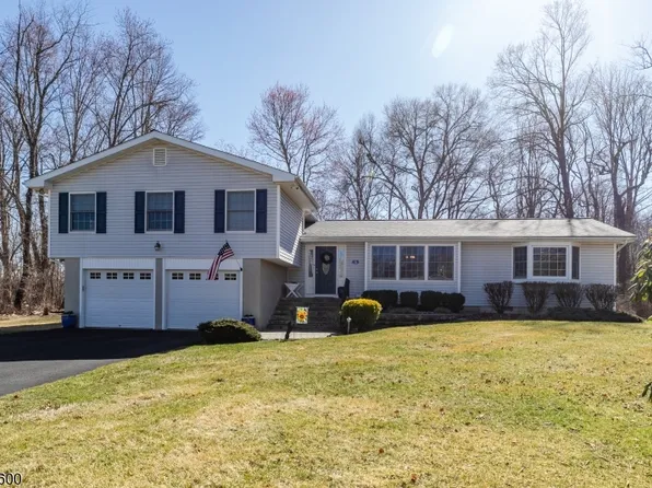 5 Hampton Spring Rd, Hampton Twp., NJ 07860