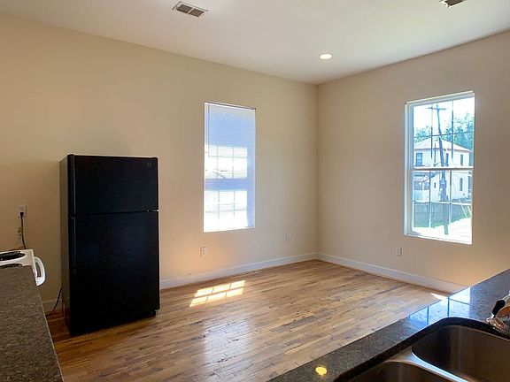 4th image of 1101 Olympia Ave #1101A