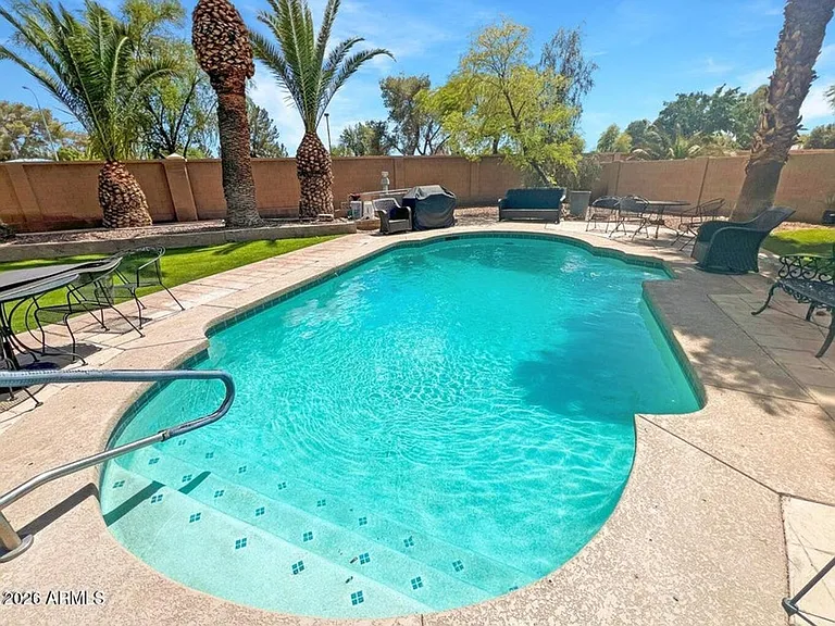 481 W Half Moon Way — Photo 28