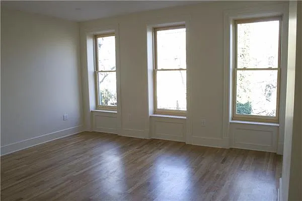 Rented by Evans Real Estate | media 17