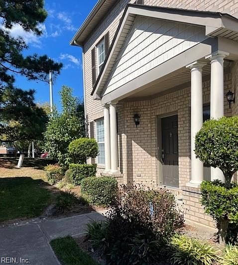 1st image of 2361 Wessington Dr