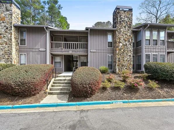 4018 Woodridge Way, Tucker, GA 30084