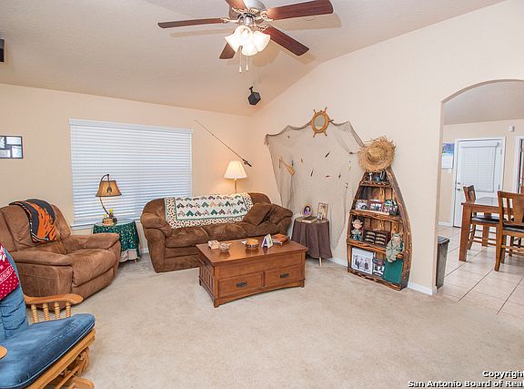 3rd image of 10302 Pinehurst Run