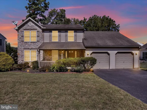 4861 Dunham Dr, Reading, PA 19606