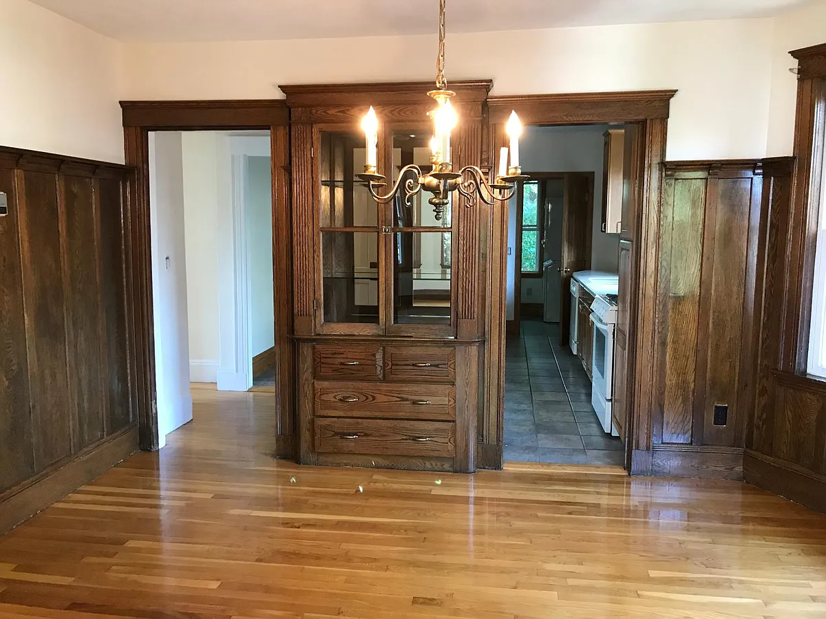 Building Photo - 510 Belmont St #2