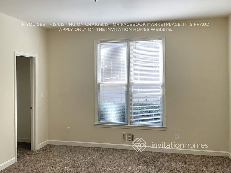 1942 Tristan Dr SE — Photo 15