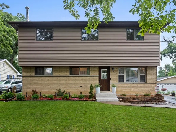 17842 W Greentree Rd, Grayslake, IL 60030