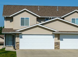 3110 Breyer St SW UNIT A, Cedar Rapids, IA 52404