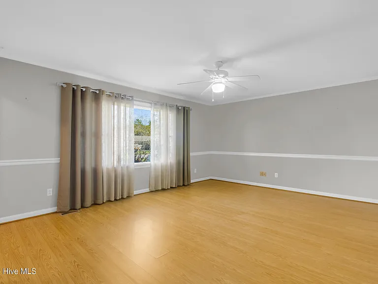 609 Edgehill Rd — Photo 11