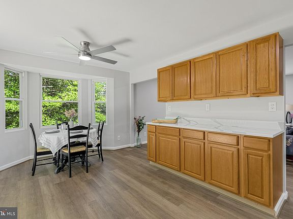 5th image of 6765 Aralia Ave