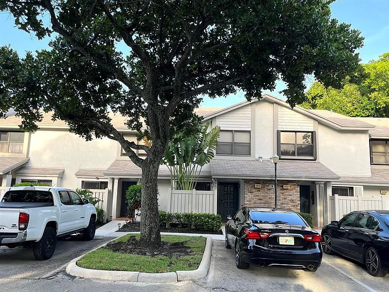 1st image of 4835 NW 22nd St