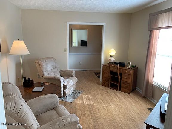 4th image of 3609 Garden Ct