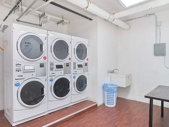 5th image of 562 W 174th St APT 33