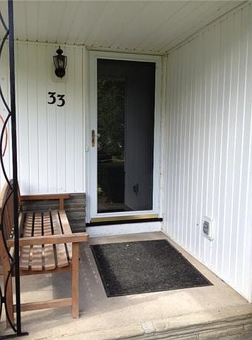 2nd image of 33 Blossom Cir W