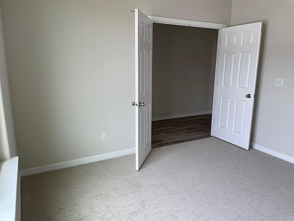 2nd image of 5009 Whirlabout St