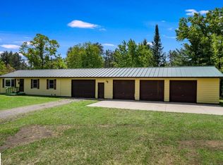 8285 Chain Lake Rd, South Branch, MI 48761