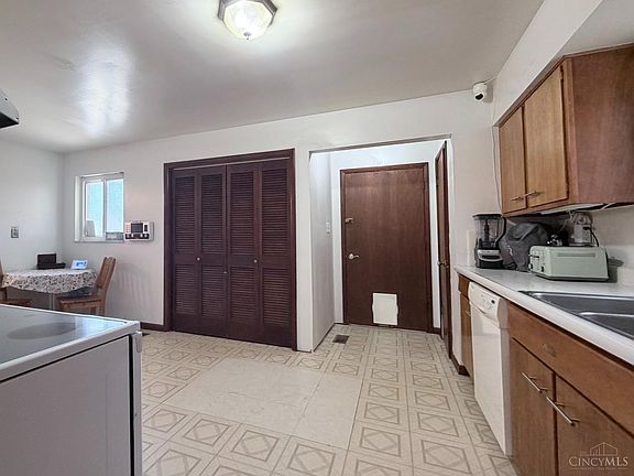 5th image of 10277 Cheltenham Dr