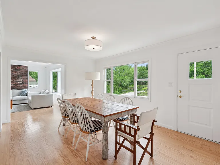 113 E Tiana Rd — Photo 6