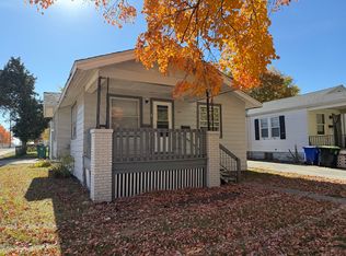 909 W Cushing St, Decatur, IL 62526