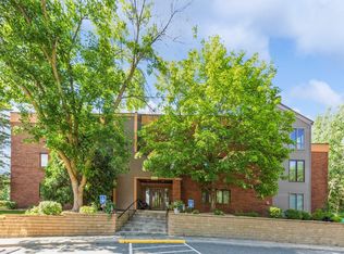 4815 Babcock Trl APT 2010, Inver Grove Heights, MN 55077