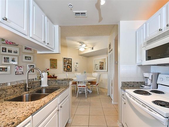 5th image of 5401 Bentgrass Dr #1-301
