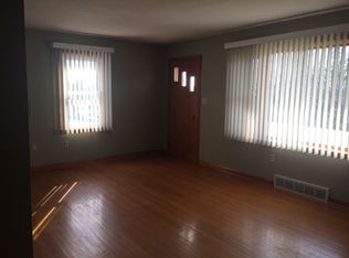 1358 Pottery Rd, Washington, MO 63090