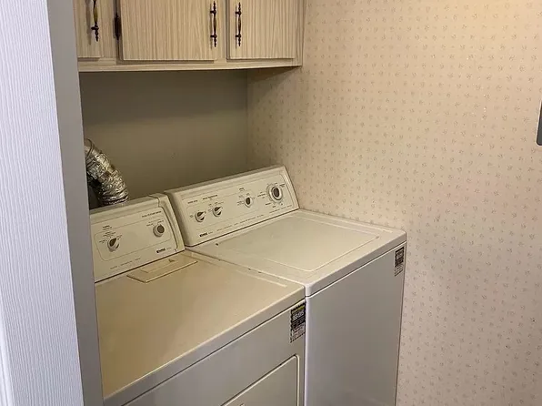 1265 Lost Nation Rd #9D, Willoughby, OH 44094