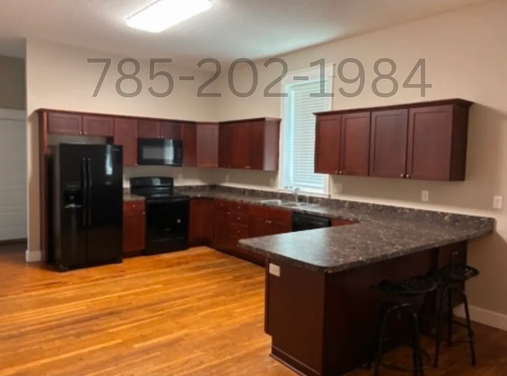 415 S. Oak St. - 1 — Photo 1