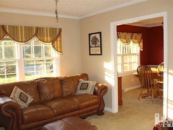 3rd image of 3525 Kirby Smith Dr