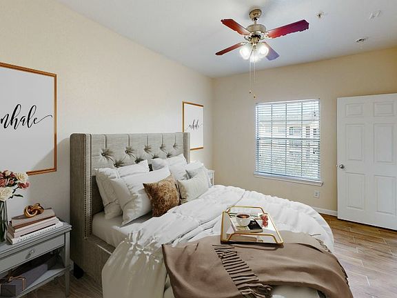4th image of 6620 Gessner Rd #8304