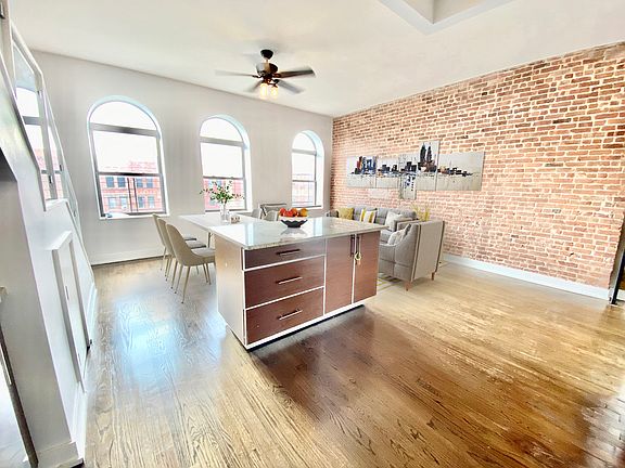 4th image of 159 W 118th St Penthouse I