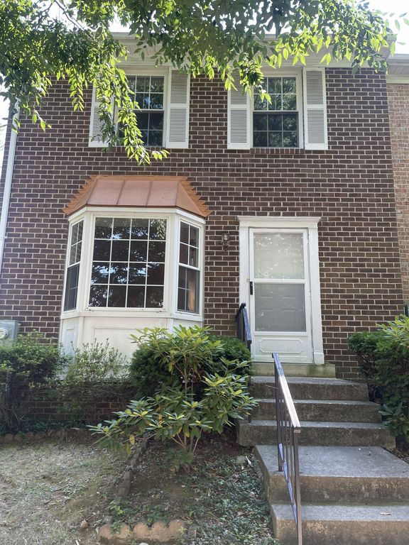 1002 Southern Night Ln - Property Image