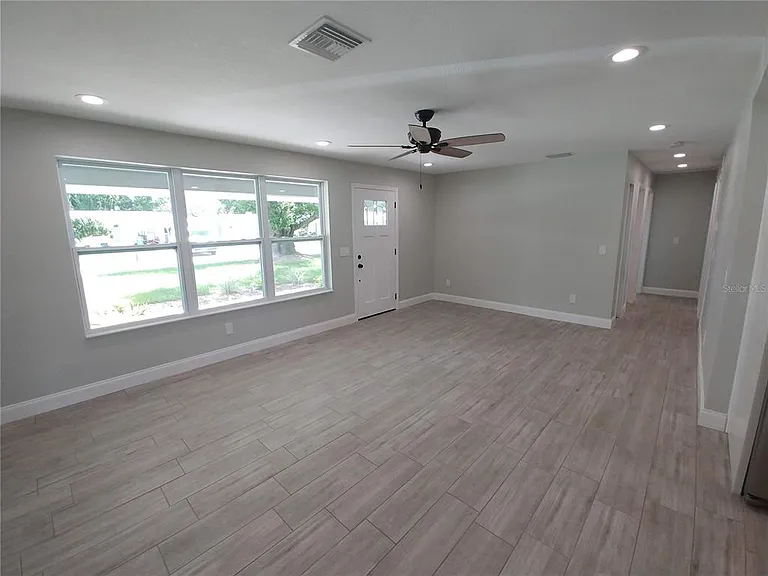 4027 Condor Ln — Photo 3
