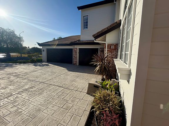 5th image of 2205 Prestwick Dr