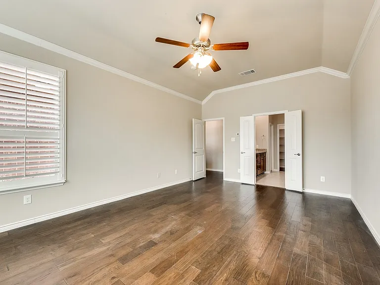 1321 Crescent Cove Dr — Photo 9