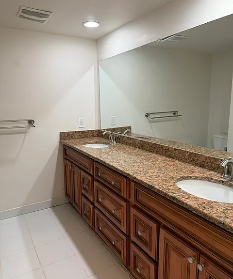 2647 Stonebury Dr — Photo 12