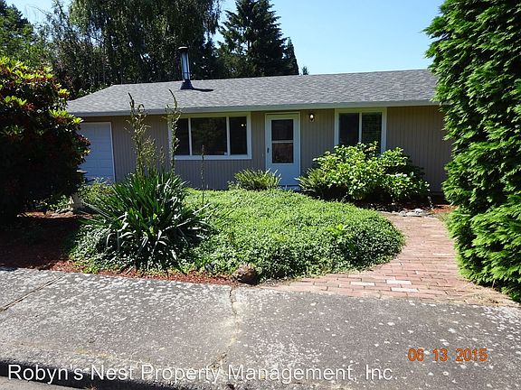 2nd image of 12050 SW Burlheights St