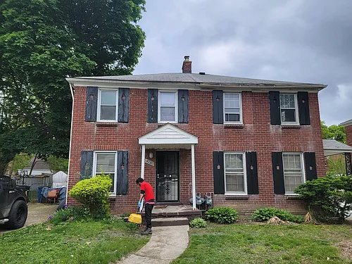 18472 Meyers Rd Photo 1