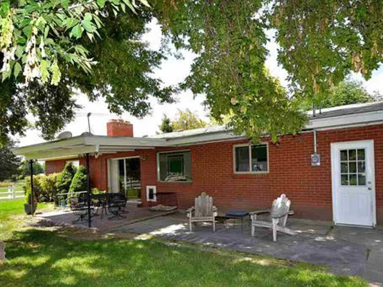 3650 S Eagle Rd — Photo 9