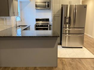 13 Peat St, Newark, NJ 07103