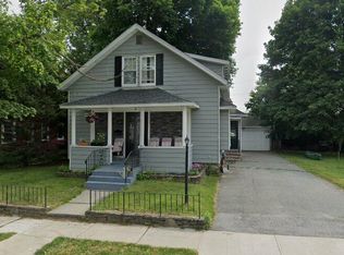 18 Carver St, Worcester, MA 01604